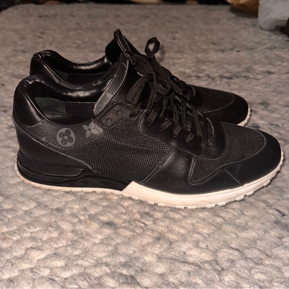 LOUIS VUITTON Leather Mesh Accents Sneakers Runaway trainers - Picture 1 of 10